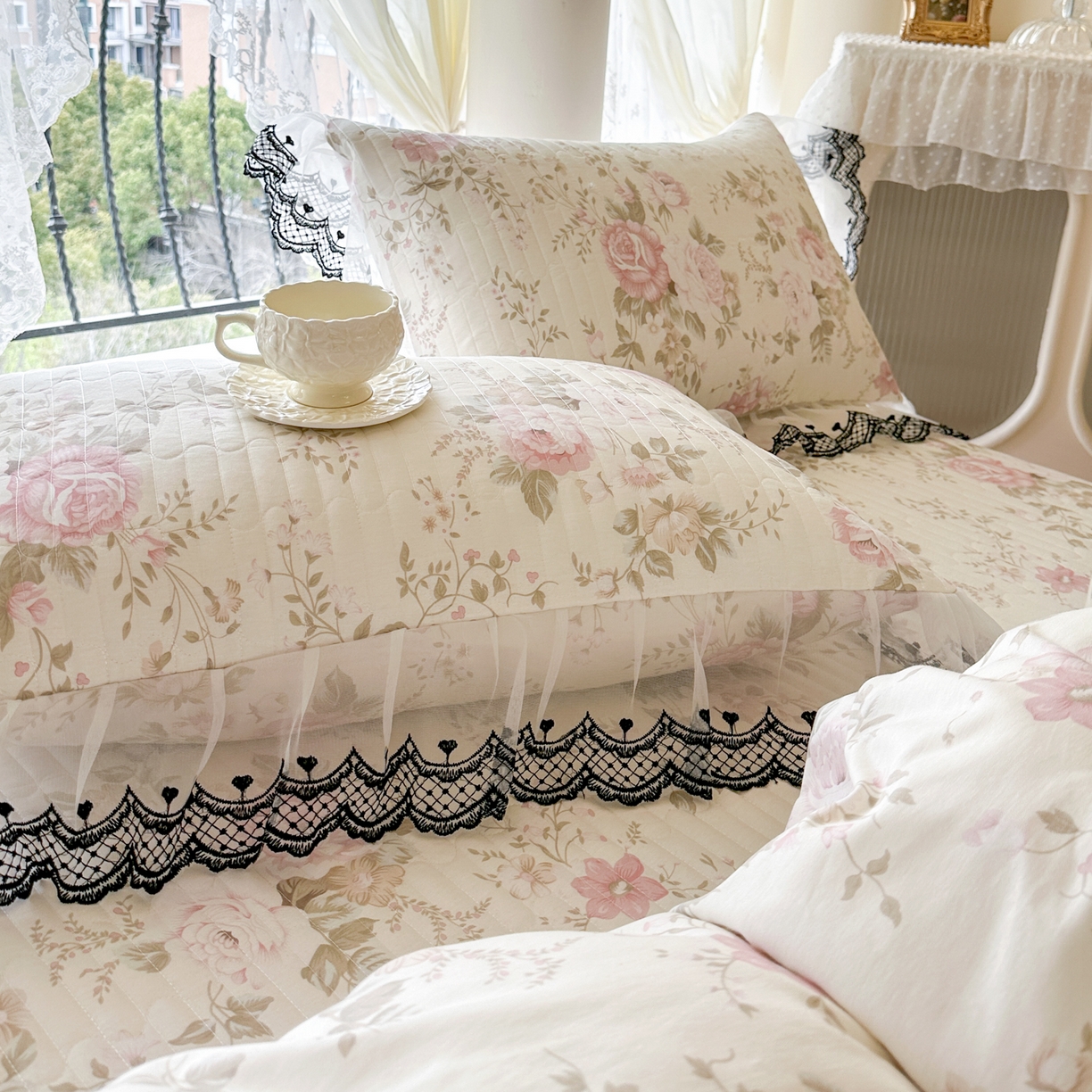 91家纺网 家纺一手货源 找家纺 恋尚 2026春夏新款全棉纯棉印花床裙四件套 床裙四件控价270起 花蔓日记