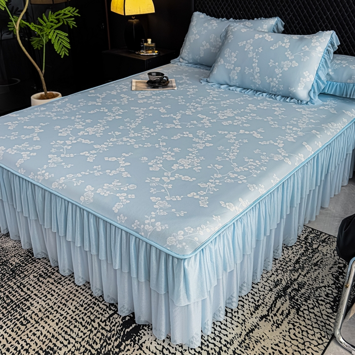 91家纺网 家纺一手货源 找家纺 家之硕家纺 2026春夏新款凉感提花床裙款凉席席子 蔷薇玫瑰--天蓝