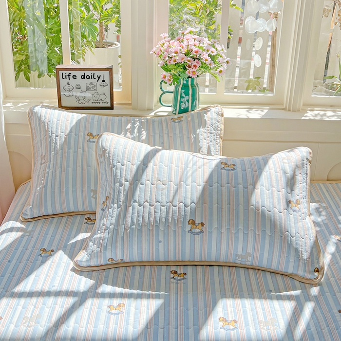 91家纺网 家纺一手货源 找家纺 卡普家居 2026新款A类锦氨凉感印花单床盖凉席 木马童话