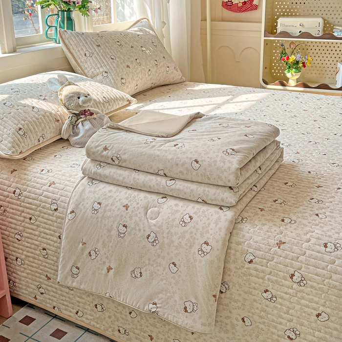 91家纺网 家纺一手货源 找家纺 卡普家居 2026新款A类锦氨凉感印花单床盖凉席 奶盖Kitty