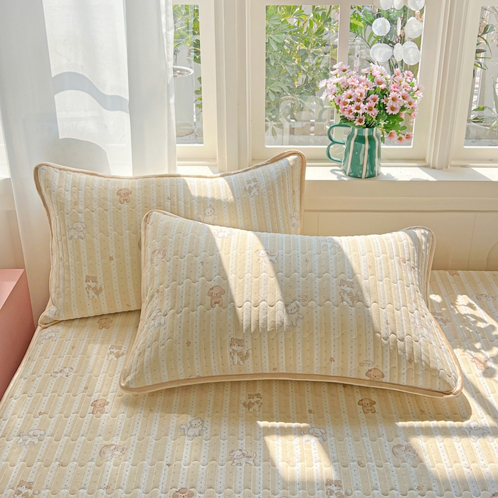 91家纺网 家纺一手货源 找家纺 卡普家居 2026新款A类锦氨凉感印花单床盖凉席 奶黄泰迪