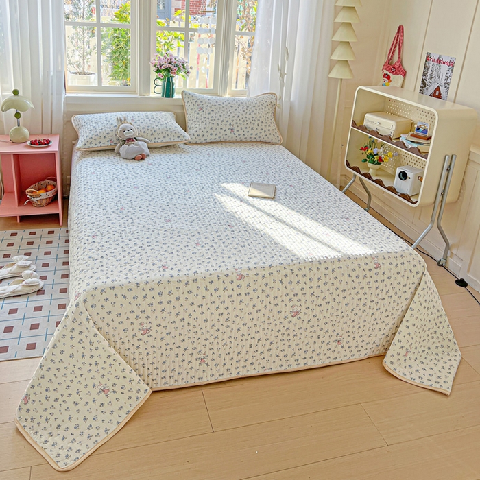 91家纺网 家纺一手货源 找家纺 卡普家居 2026新款A类锦氨凉感印花单床盖凉席 奶油兰花束