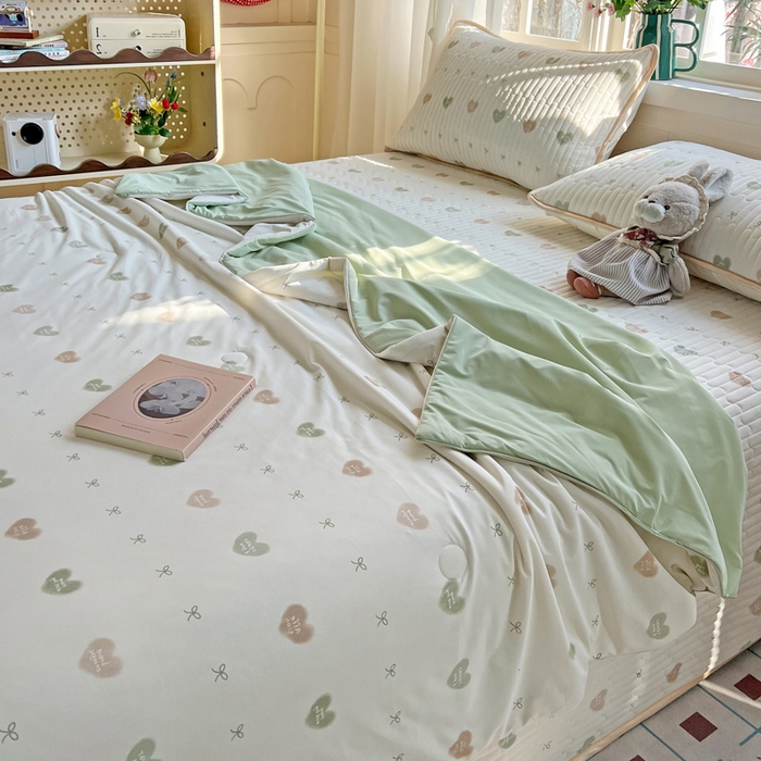 91家纺网 家纺一手货源 找家纺 卡普家居 2026新款A类锦氨凉感印花单床盖凉席 青提奶冻