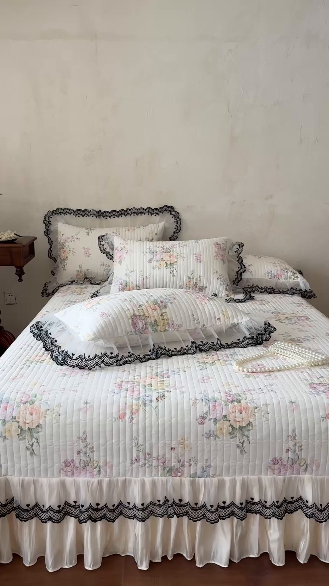 91家纺网 家纺一手货源 找家纺 恋尚 2026春夏新款全棉纯棉印花单床盖床盖单件床盖控价140起床盖三件控价175起 春薇花信