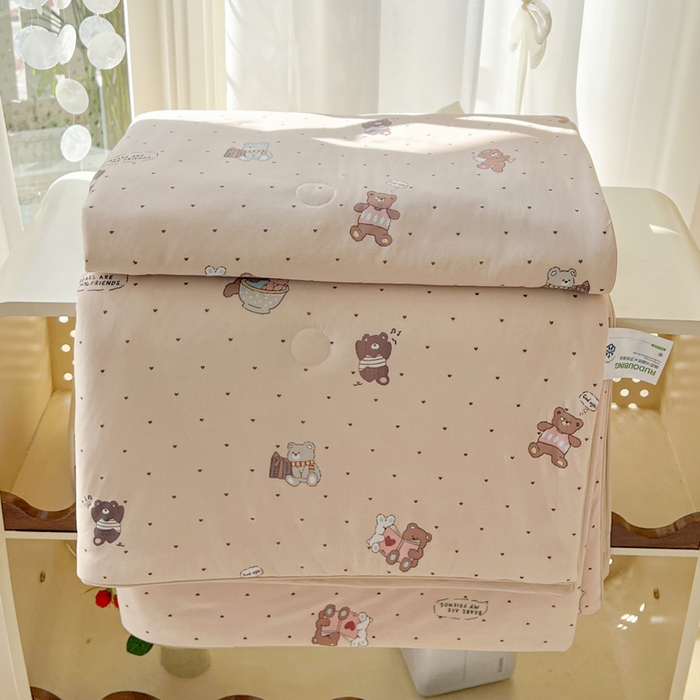 91家纺网 家纺一手货源 找家纺 卡普家居 2026新款A类锦氨凉感印花单床盖凉席 软糖小熊