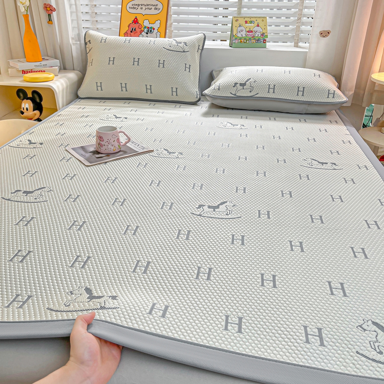 91家纺网 家纺一手货源 找家纺 （总）爱思凯家纺 2026新款A类凉感冰豆豆宿舍凉席席子凉席-灵萌-成人款