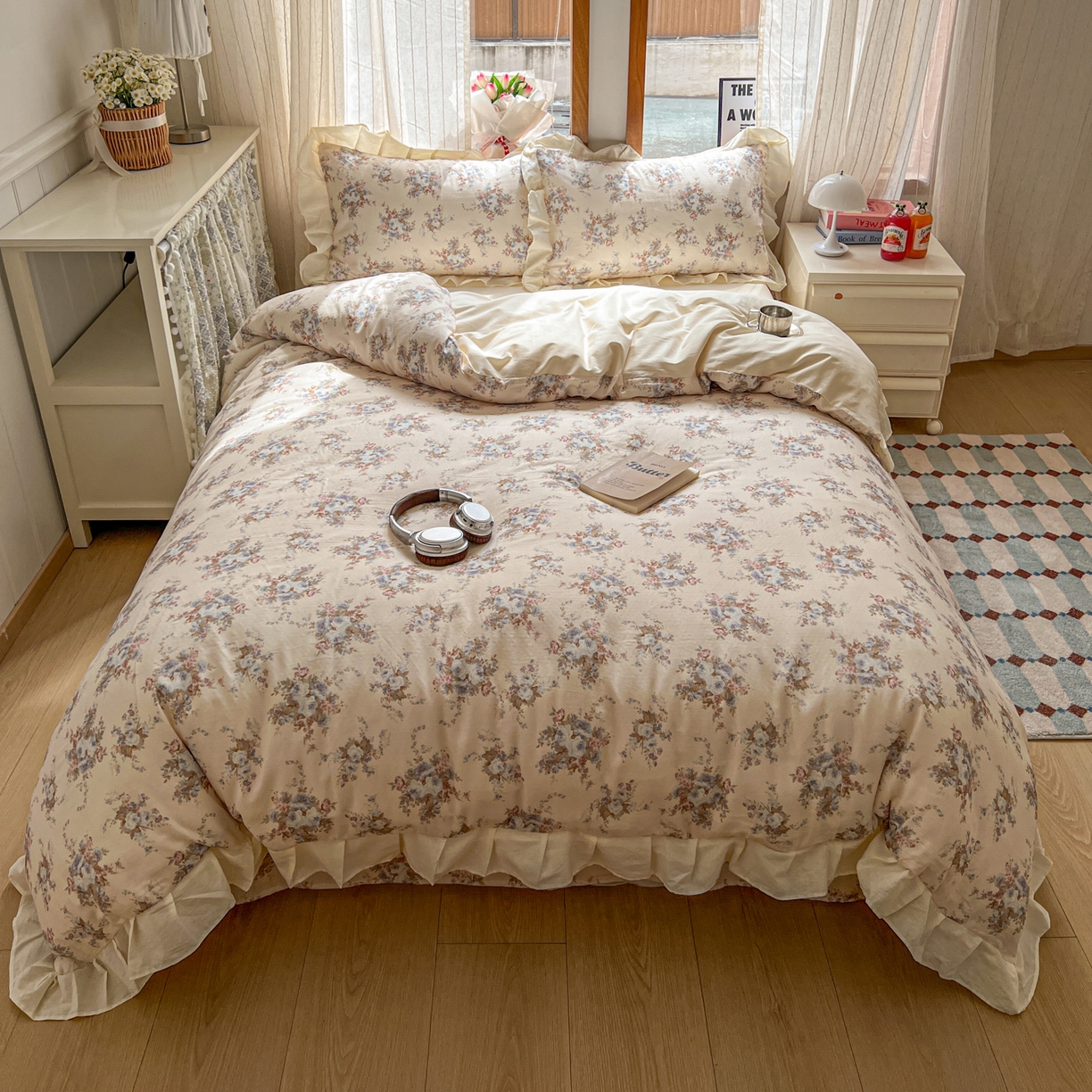 91家纺网 家纺一手货源 找家纺 耀悦家纺 2026新款全棉纯棉双层纱花边四件套a类新中式小清新床笠枕套被套 春日织梦