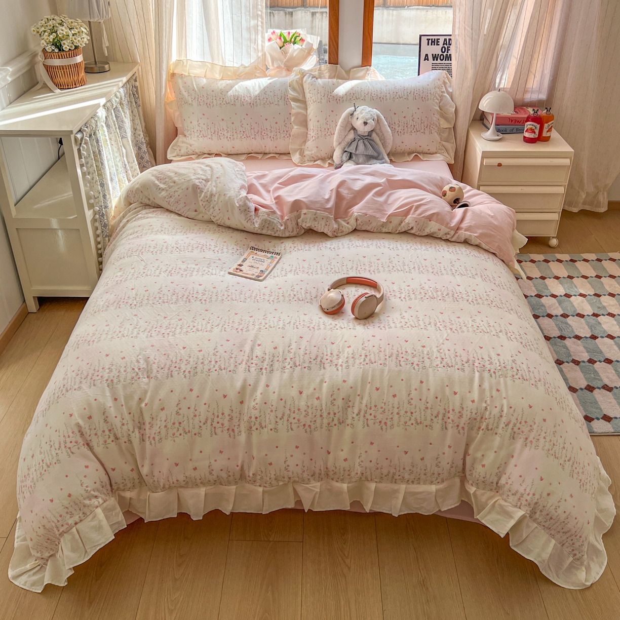 91家纺网 家纺一手货源 找家纺 耀悦家纺 2026新款全棉纯棉双层纱花边四件套a类新中式小清新床笠枕套被套 粉樱漫野