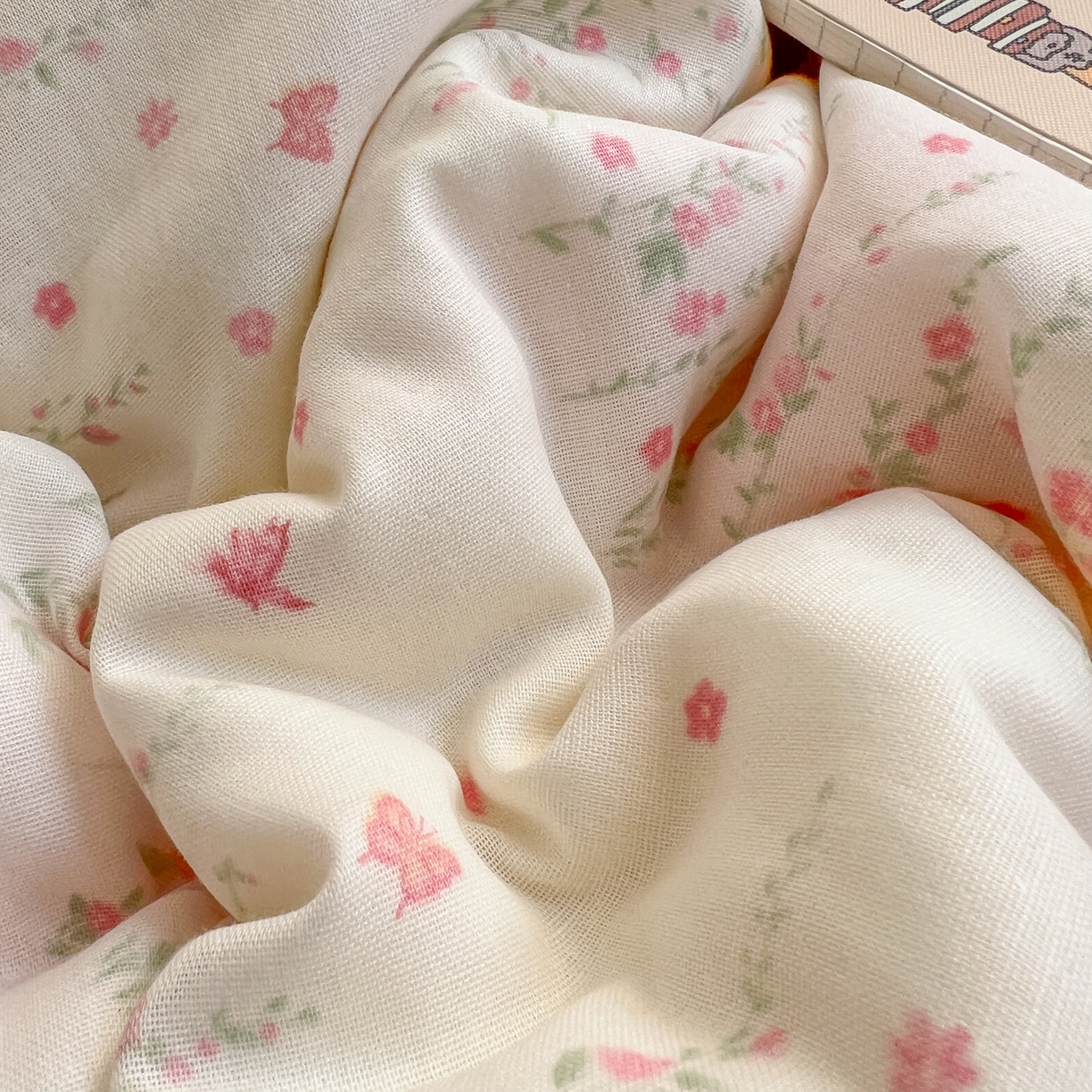 91家纺网 家纺一手货源 找家纺 耀悦家纺 2026新款全棉纯棉双层纱花边四件套a类新中式小清新床笠枕套被套 粉樱漫野