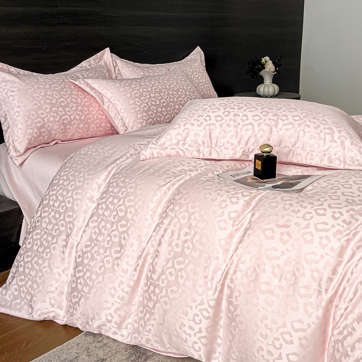 你好美丽 2026新款豹纹水洗真丝提花简约暗合四件套 豹纹·粉