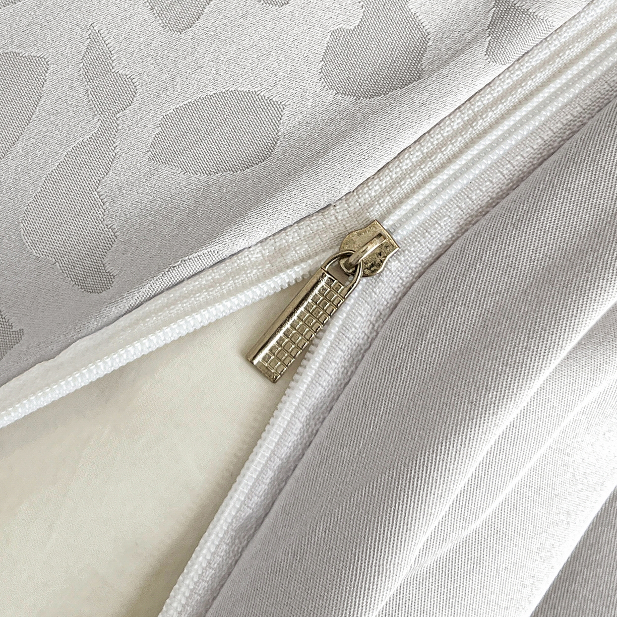 91家纺网 家纺一手货源 找家纺 你好美丽 2026新款豹纹水洗真丝提花简约暗合四件套 豹纹·灰