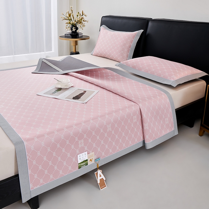 91家纺网 家纺一手货源 找家纺 小牛席业 2026春夏新款轻奢菱格提花冰丝席凉席席子空调软席 粉色