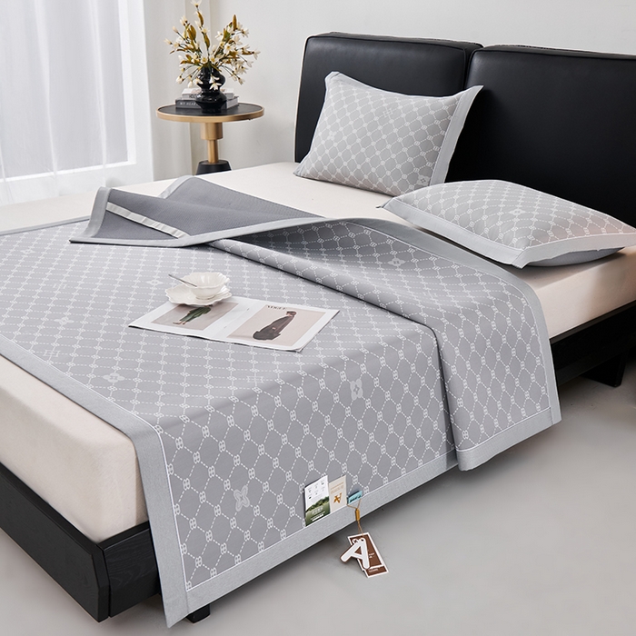 91家纺网 家纺一手货源 找家纺 小牛席业 2026春夏新款轻奢菱格提花冰丝席凉席席子空调软席 灰色