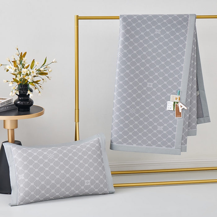 91家纺网 家纺一手货源 找家纺 小牛席业 2026春夏新款轻奢菱格提花冰丝席凉席席子空调软席 灰色