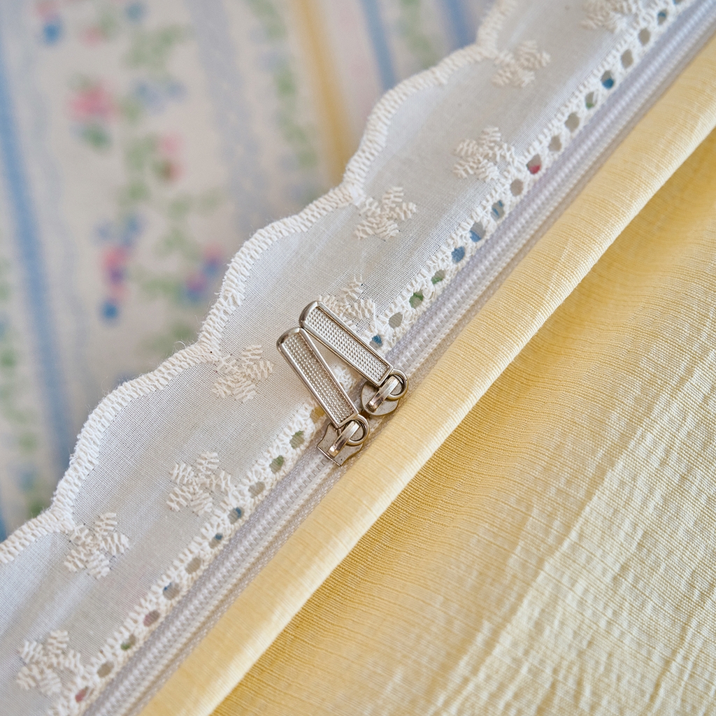 91家纺网 家纺一手货源 找家纺 （总）钰锦珀家纺 2026春夏新款云感皱皱纱镂空花边三件套四件套