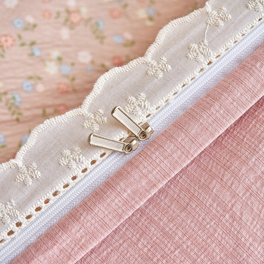 91家纺网 家纺一手货源 找家纺 钰锦珀家纺 2026春夏新款云感皱皱纱镂空花边三件套四件套 浮生若梦