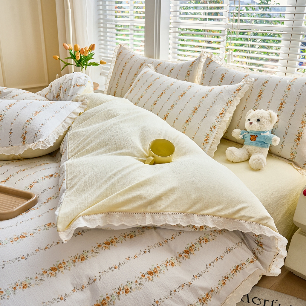 91家纺网 家纺一手货源 找家纺 钰锦珀家纺 2026春夏新款云感皱皱纱镂空花边三件套四件套 洛克庄园