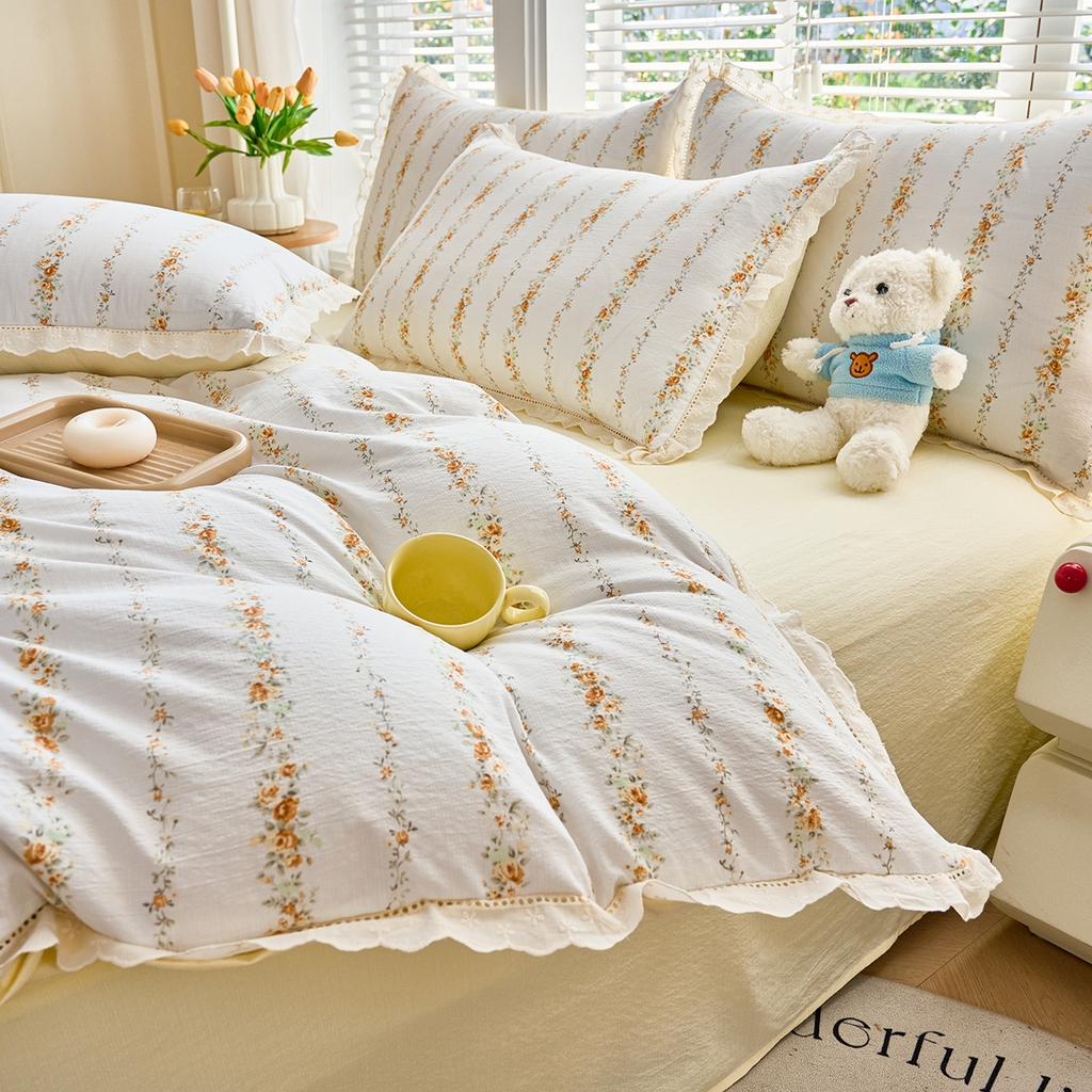 91家纺网 家纺一手货源 找家纺 钰锦珀家纺 2026春夏新款云感皱皱纱镂空花边三件套四件套 洛克庄园