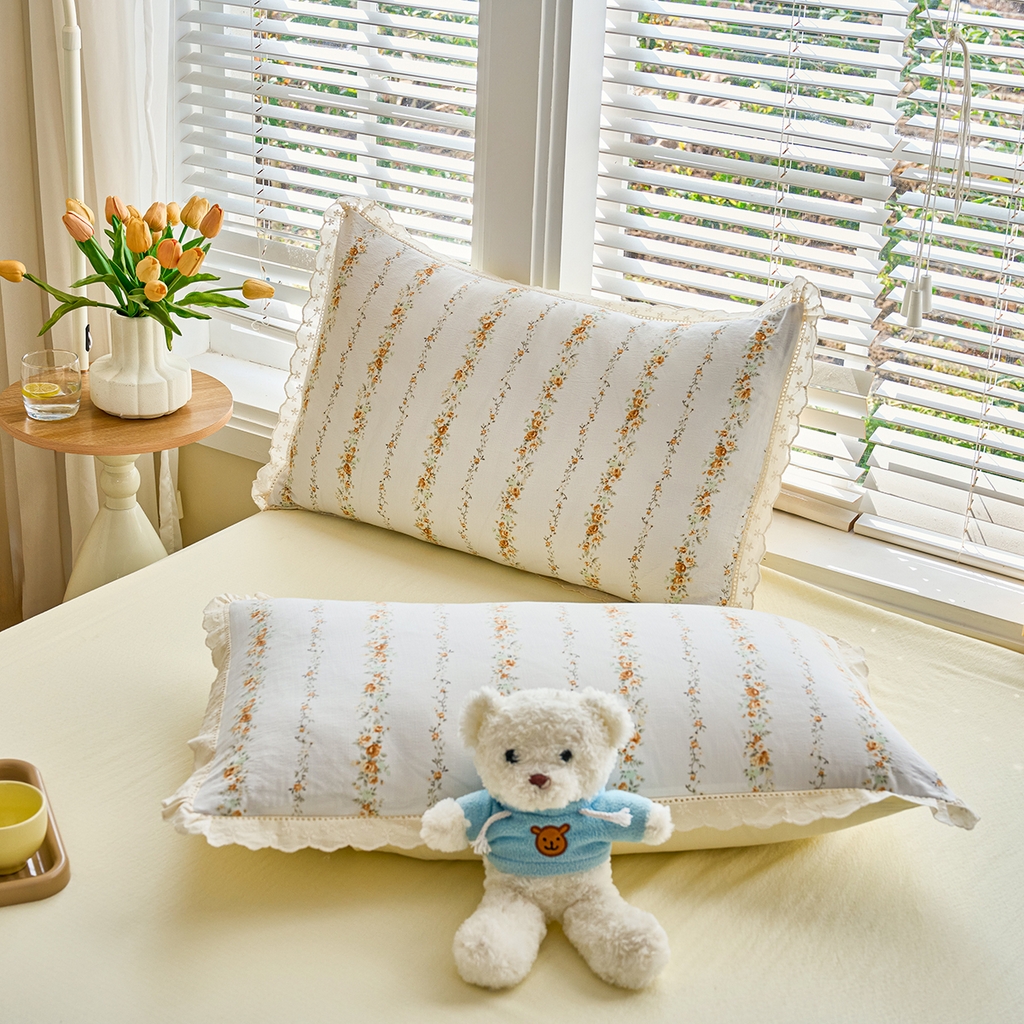 91家纺网 家纺一手货源 找家纺 钰锦珀家纺 2026春夏新款云感皱皱纱镂空花边三件套四件套 洛克庄园