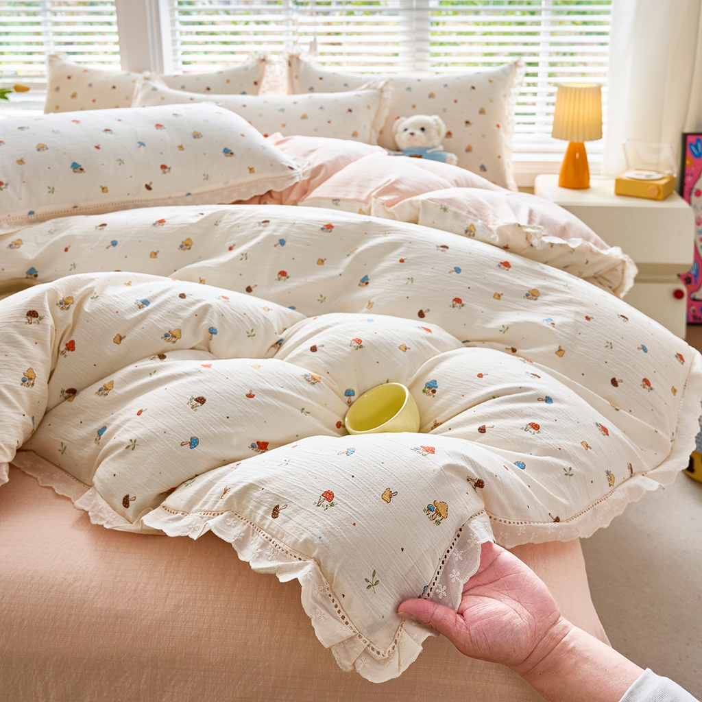 钰锦珀家纺 2026春夏新款云感皱皱纱镂空花边三件套四件套 奶油蘑菇