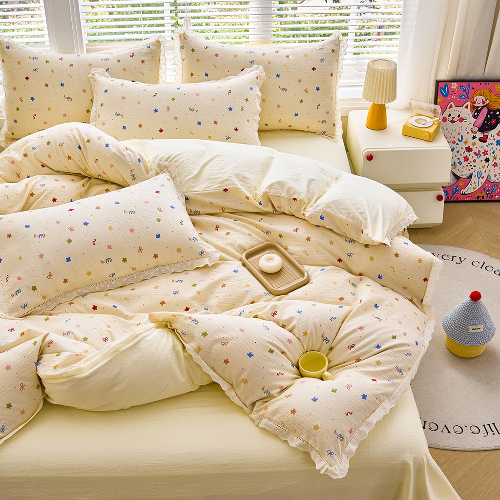 91家纺网 家纺一手货源 找家纺 钰锦珀家纺 2026春夏新款云感皱皱纱镂空花边三件套四件套 奶油芝士