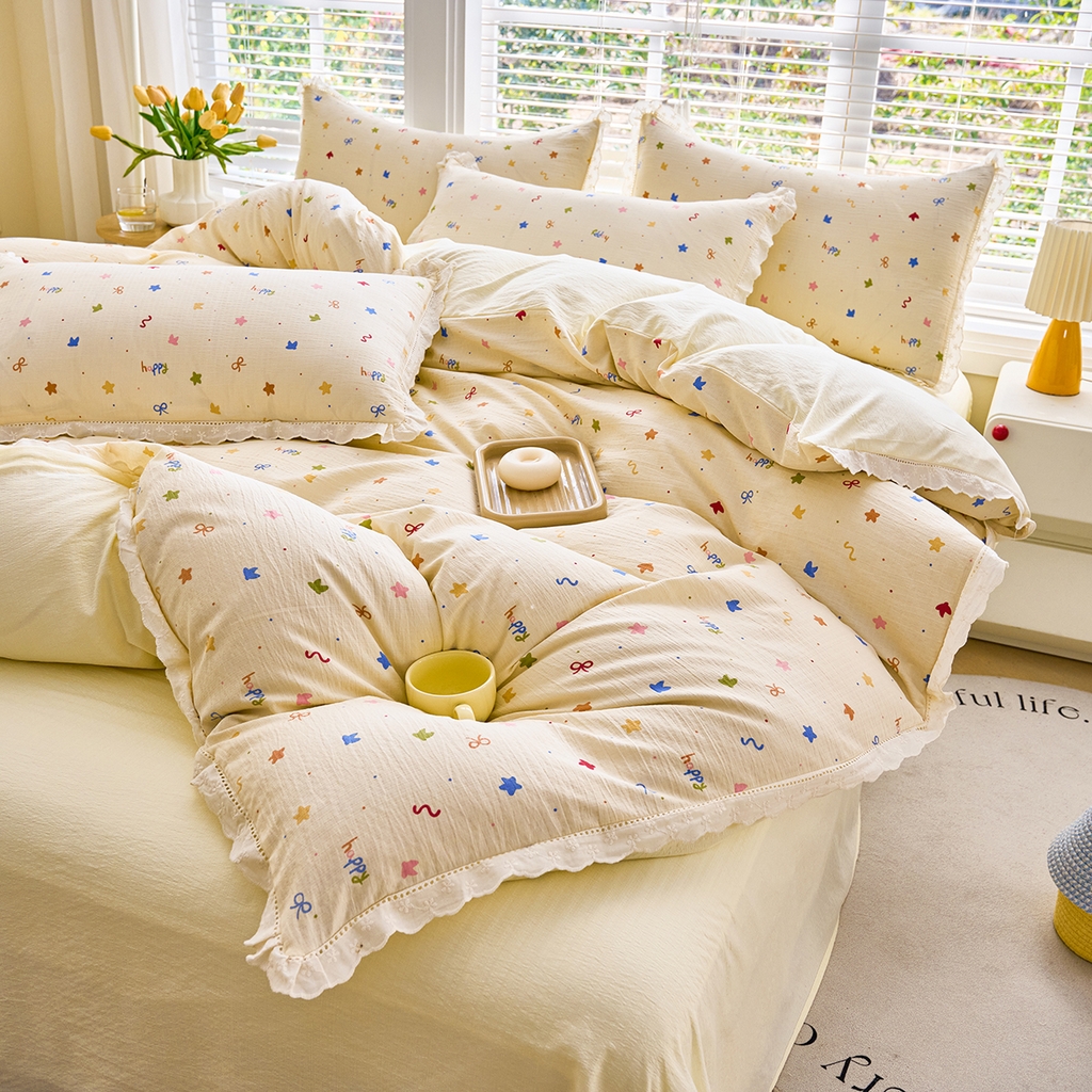 91家纺网 家纺一手货源 找家纺 钰锦珀家纺 2026春夏新款云感皱皱纱镂空花边三件套四件套 奶油芝士