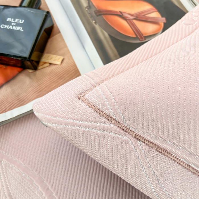 91家纺网 家纺一手货源 找家纺 （总）库里梦家纺 2026新款高克重复合蕾丝花边PE高分子凉席-床裙款