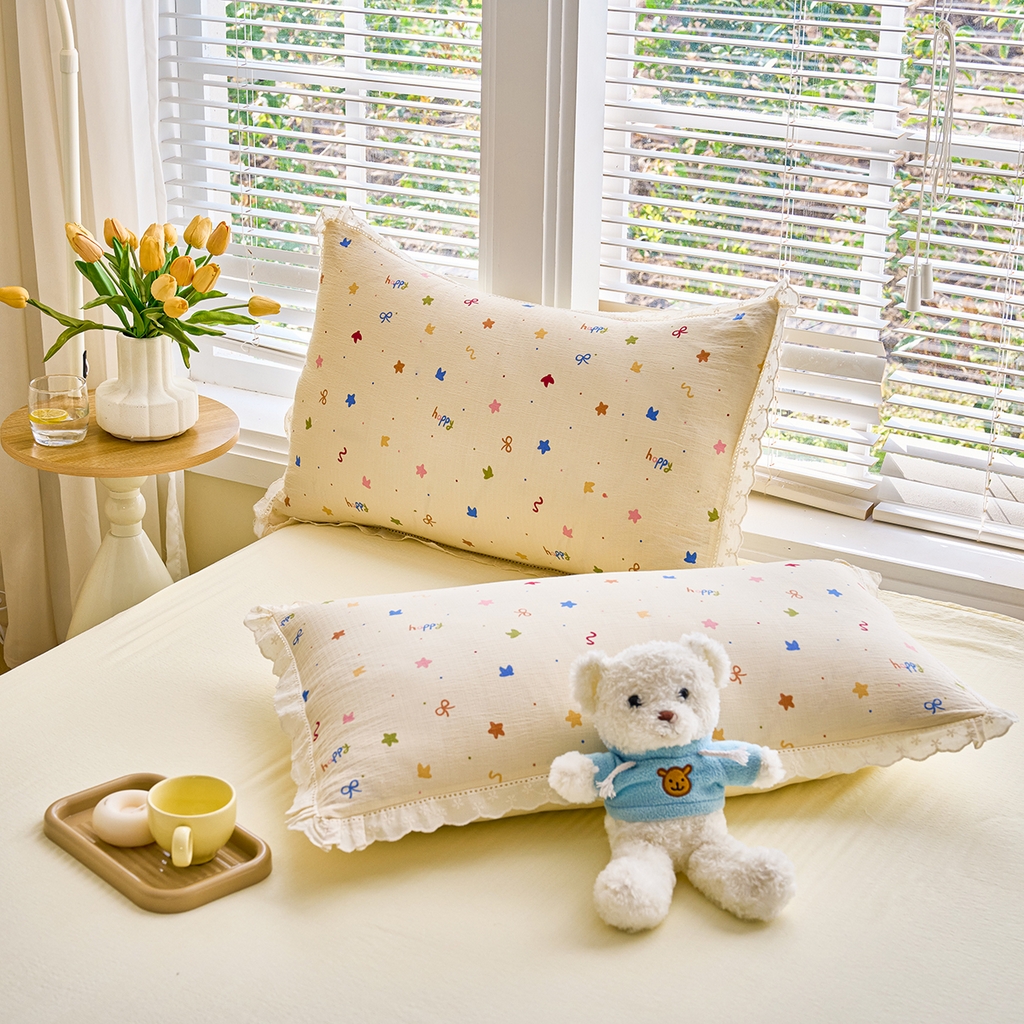 91家纺网 家纺一手货源 找家纺 钰锦珀家纺 2026春夏新款云感皱皱纱镂空花边三件套四件套 奶油芝士