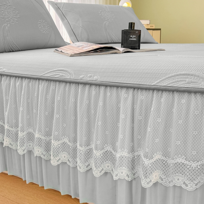 91家纺网 家纺一手货源 找家纺 库里梦家纺 2026新款高克重复合蕾丝花边PE高分子凉席-床裙款 芳菲-灰色