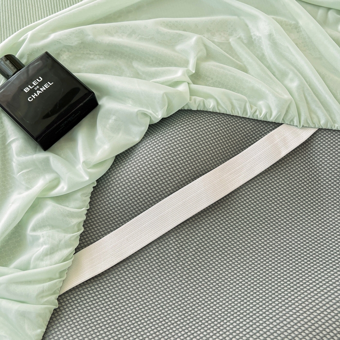 91家纺网 家纺一手货源 找家纺 库里梦家纺 2026新款高克重复合蕾丝花边PE高分子凉席-床裙款 芳菲-绿色