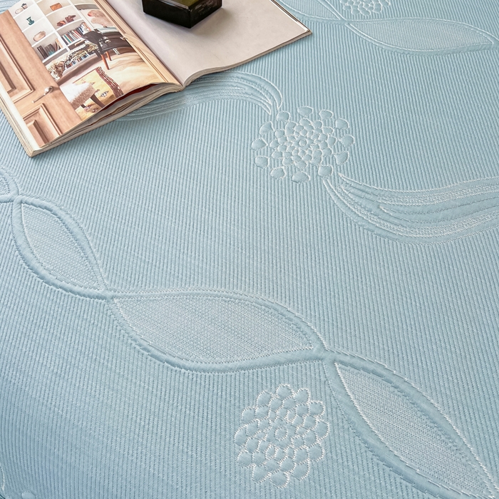 91家纺网 家纺一手货源 找家纺 库里梦家纺 2026新款高克重复合蕾丝花边PE高分子凉席-床裙款 芳菲-蓝色