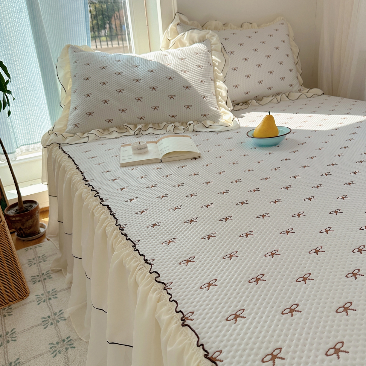 91家纺网 家纺一手货源 找家纺 山茶家居-原创设计（原山茶家纺） 2026新款pe果冻提花席凉席-芭蕾结语 芭蕾结语-咖-床裙款