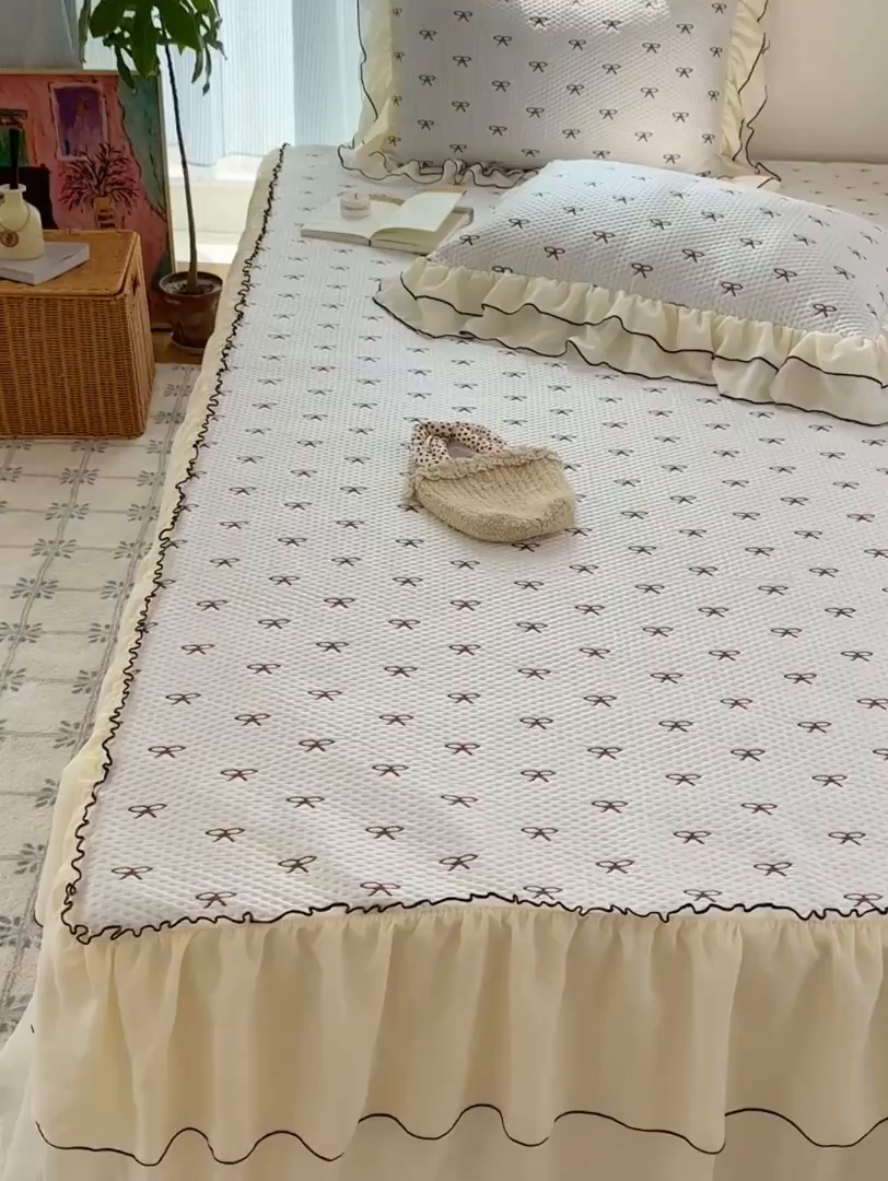 91家纺网 家纺一手货源 找家纺 山茶家居-原创设计（原山茶家纺） 2026新款pe果冻提花席凉席-芭蕾结语 芭蕾结语-咖-床裙款