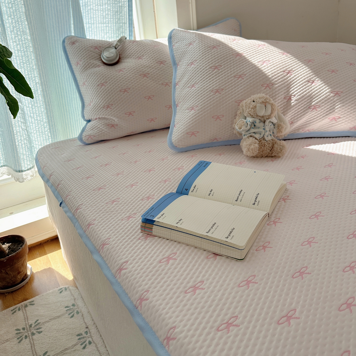 91家纺网 家纺一手货源 找家纺 山茶家居-原创设计（原山茶家纺） 2026新款pe果冻提花席凉席-芭蕾结语 芭蕾结语-粉-平铺款