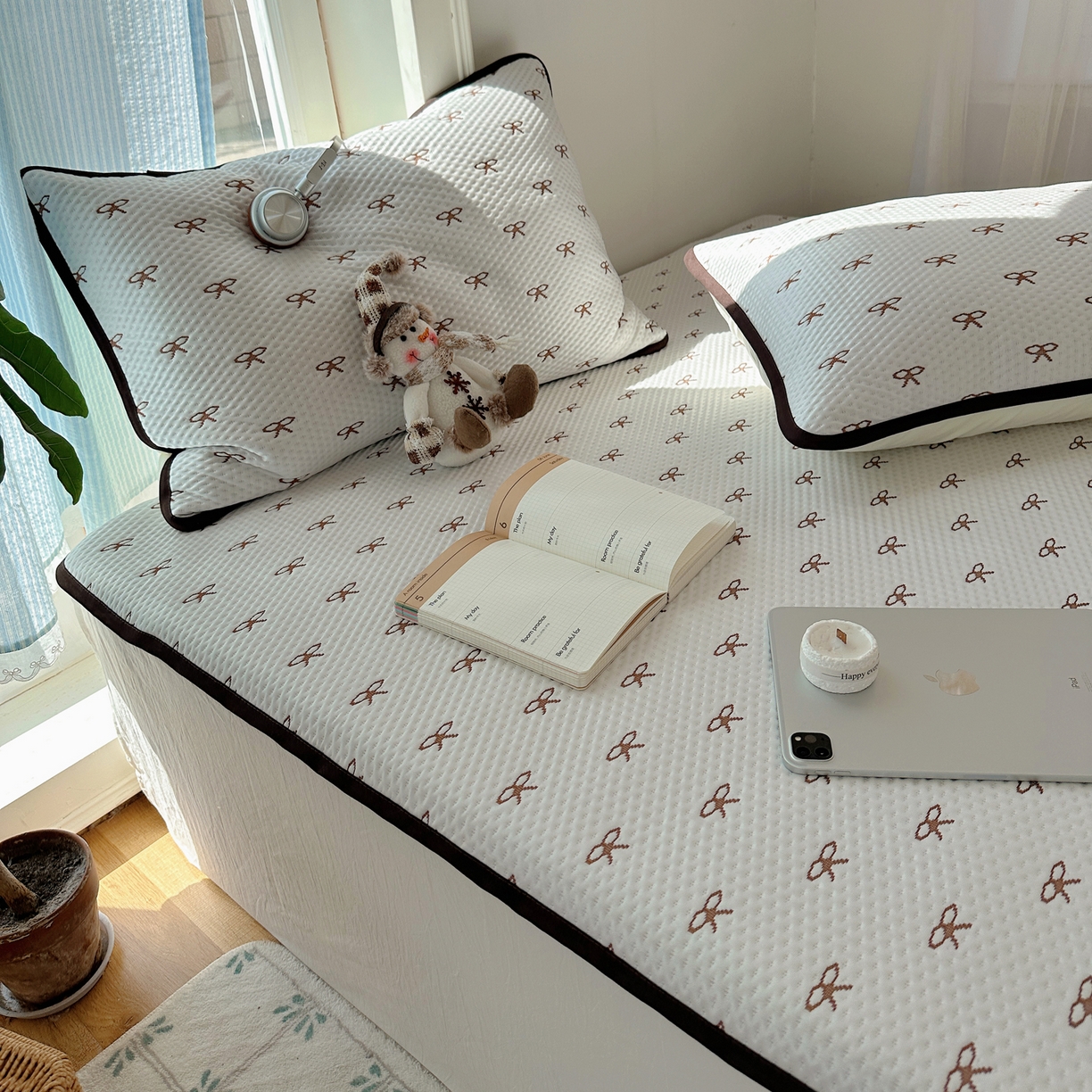 91家纺网 家纺一手货源 找家纺 山茶家居-原创设计（原山茶家纺） 2026新款pe果冻提花席凉席-芭蕾结语 芭蕾结语-咖-平铺款