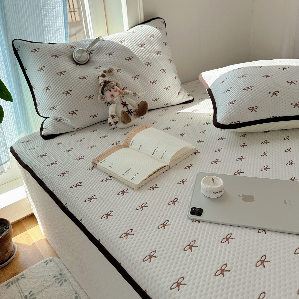 91家纺网 家纺一手货源 找家纺 山茶家居-原创设计（原山茶家纺） 2026新款pe果冻提花席凉席-芭蕾结语 芭蕾结语-咖-平铺款