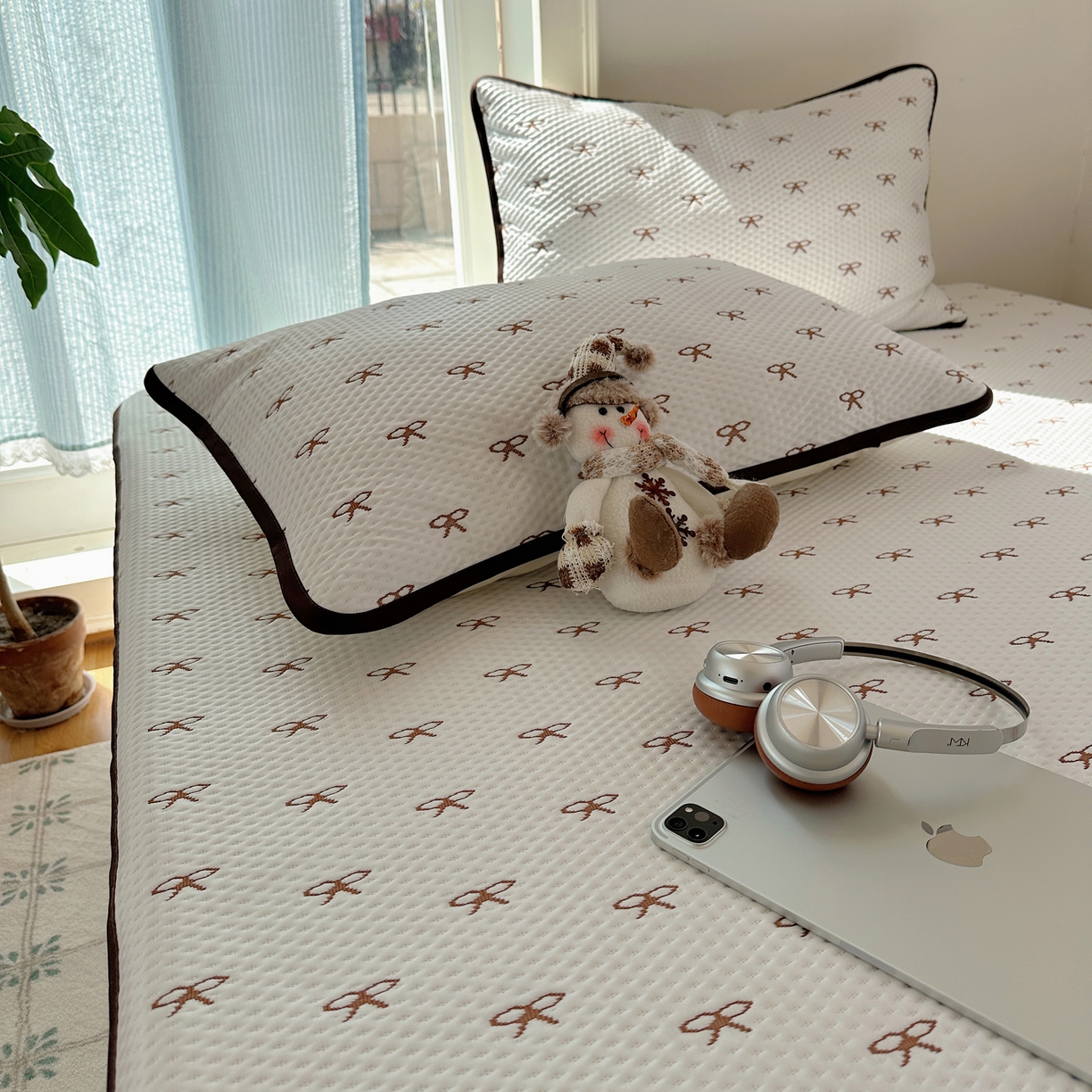 91家纺网 家纺一手货源 找家纺 山茶家居-原创设计（原山茶家纺） 2026新款pe果冻提花席凉席-芭蕾结语 芭蕾结语-咖-平铺款