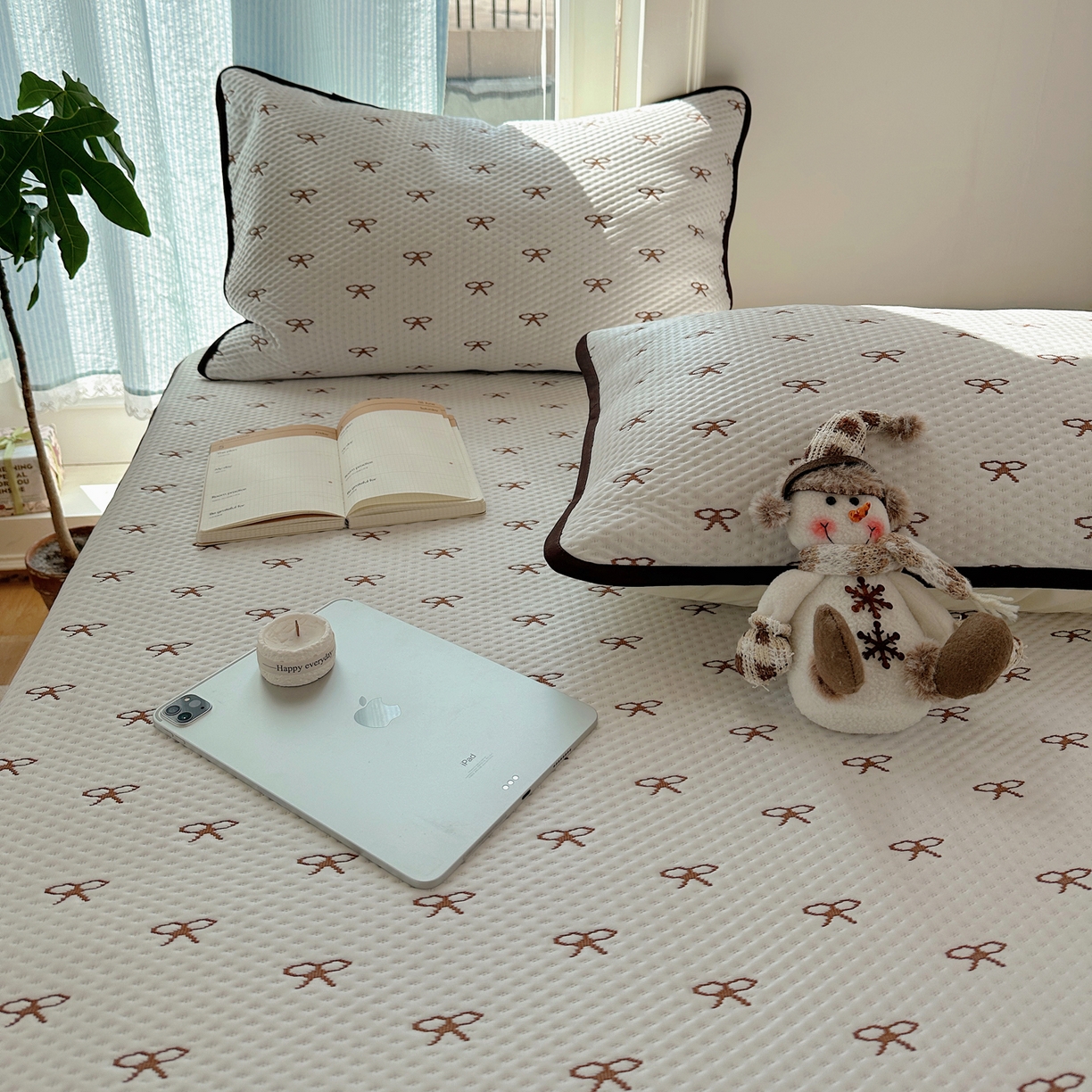 91家纺网 家纺一手货源 找家纺 山茶家居-原创设计（原山茶家纺） 2026新款pe果冻提花席凉席-芭蕾结语 芭蕾结语-咖-平铺款