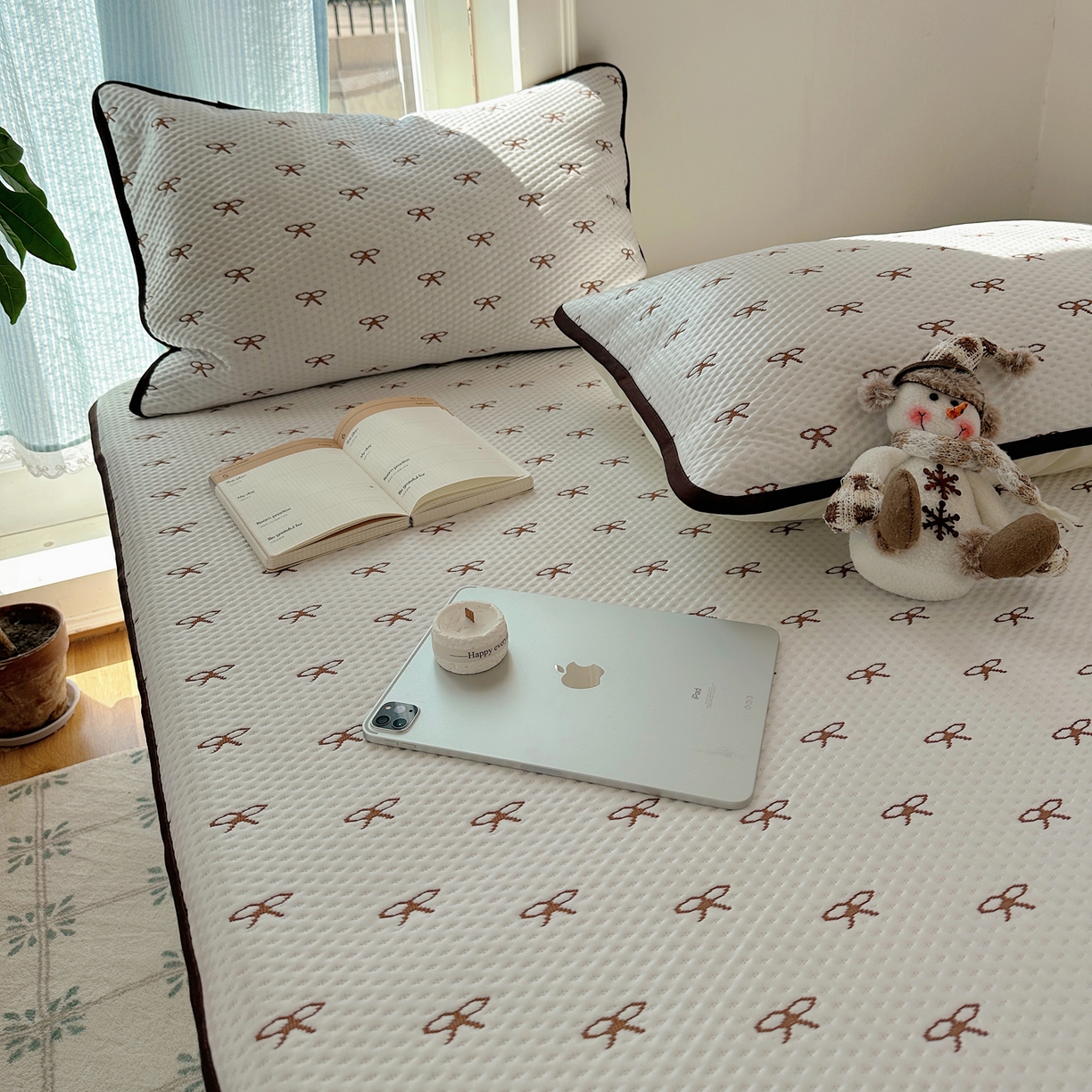 91家纺网 家纺一手货源 找家纺 山茶家居-原创设计（原山茶家纺） 2026新款pe果冻提花席凉席-芭蕾结语 芭蕾结语-咖-平铺款