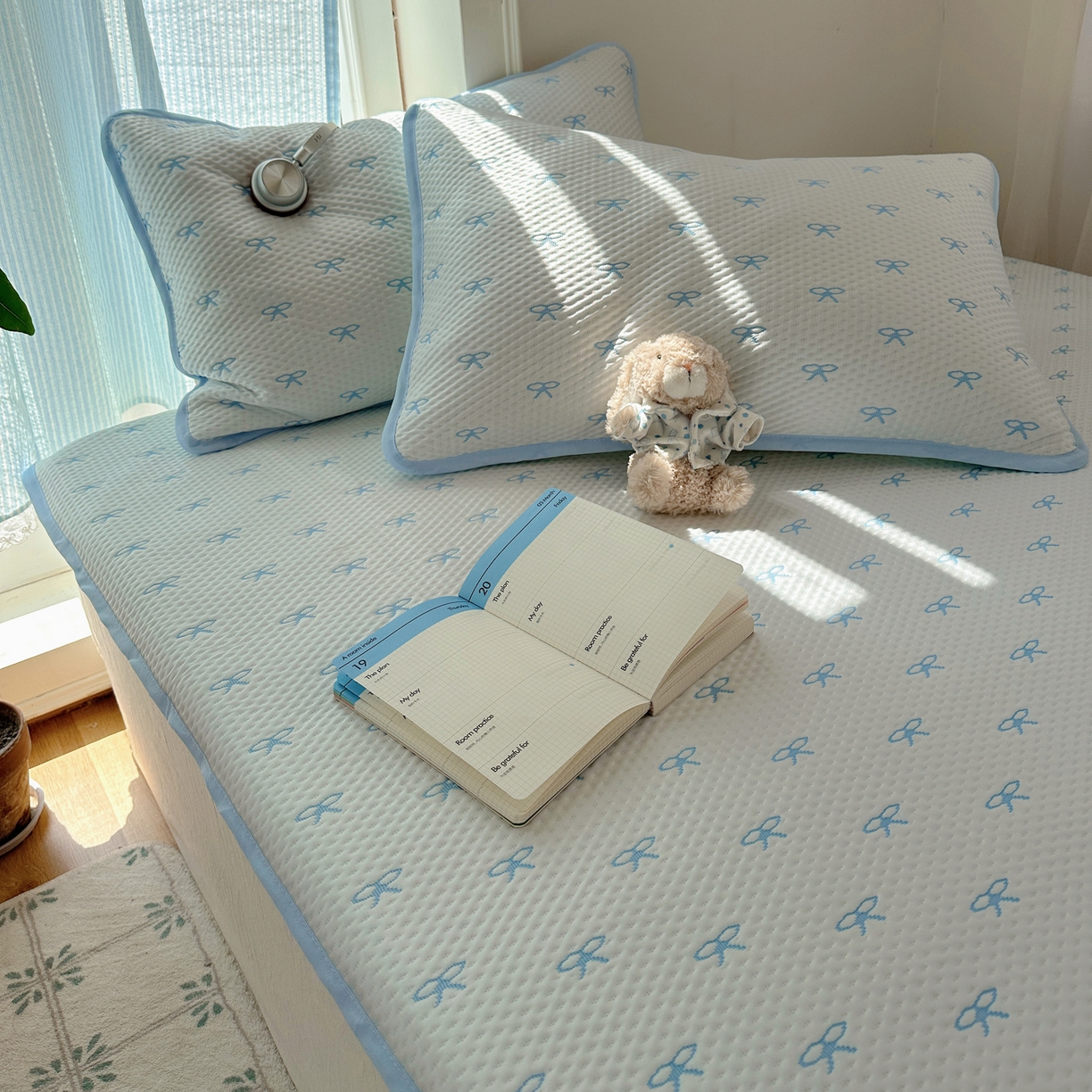 91家纺网 家纺一手货源 找家纺 山茶家居-原创设计（原山茶家纺） 2026新款pe果冻提花席凉席-芭蕾结语 芭蕾结语-蓝-平铺款