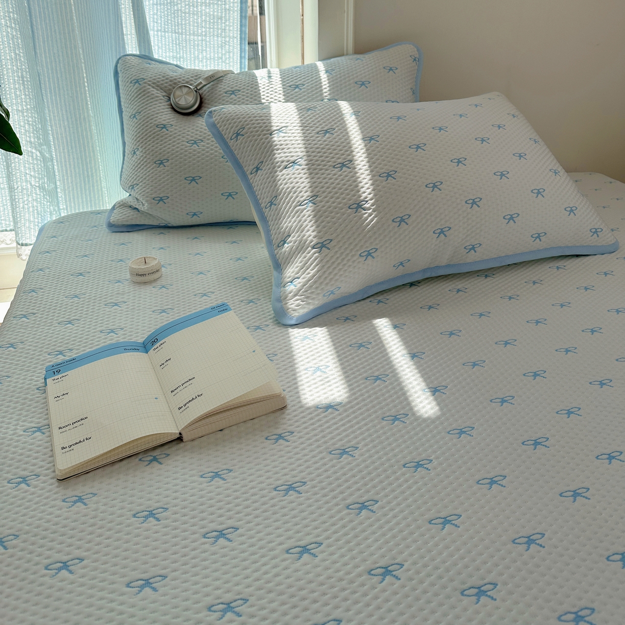 91家纺网 家纺一手货源 找家纺 山茶家居-原创设计（原山茶家纺） 2026新款pe果冻提花席凉席-芭蕾结语 芭蕾结语-蓝-平铺款