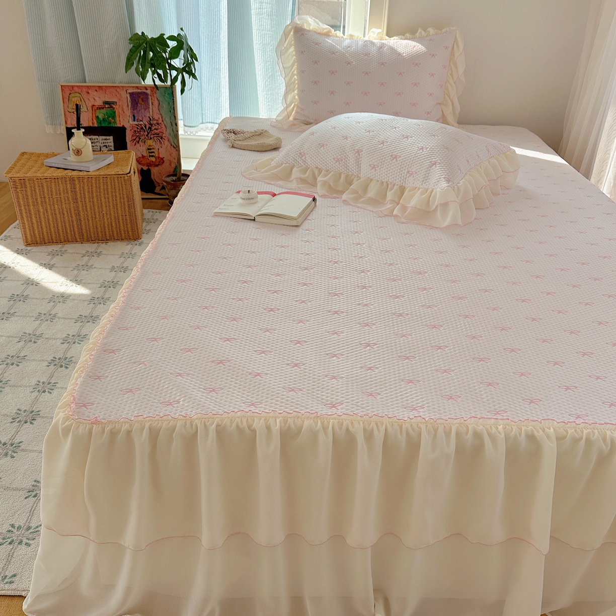 91家纺网 家纺一手货源 找家纺 山茶家居-原创设计（原山茶家纺） 2026新款pe果冻提花席凉席-芭蕾结语 芭蕾结语-粉-床裙款