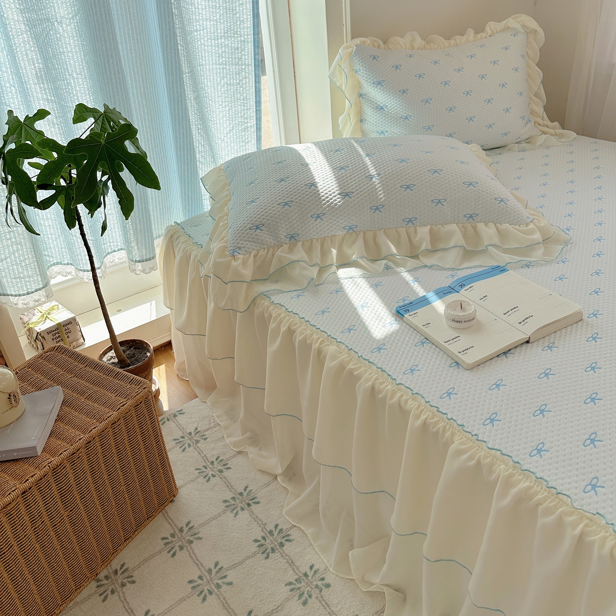 91家纺网 家纺一手货源 找家纺 山茶家居-原创设计（原山茶家纺） 2026新款pe果冻提花席凉席-芭蕾结语 芭蕾结语-蓝-床裙款