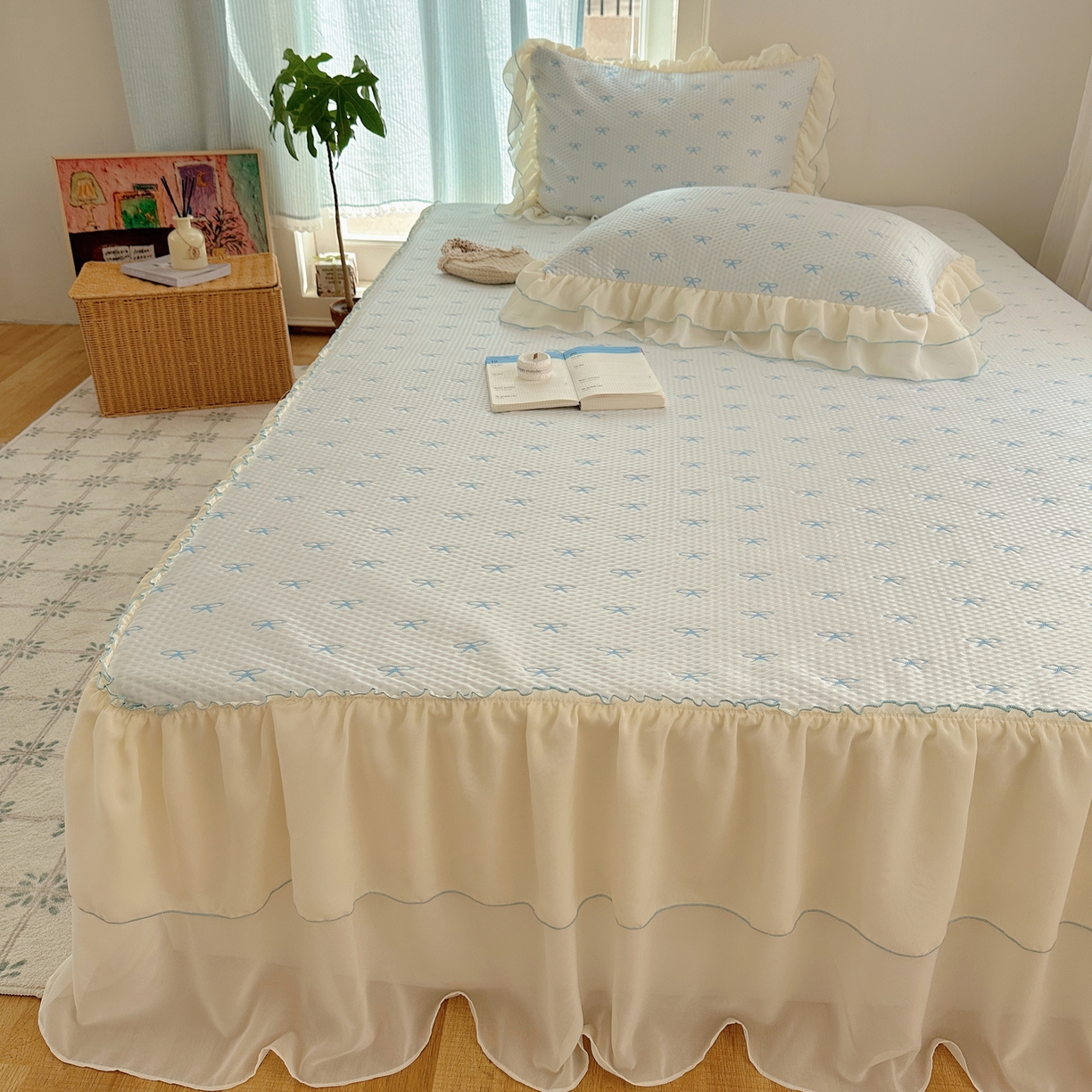 91家纺网 家纺一手货源 找家纺 山茶家居-原创设计（原山茶家纺） 2026新款pe果冻提花席凉席-芭蕾结语 芭蕾结语-蓝-床裙款