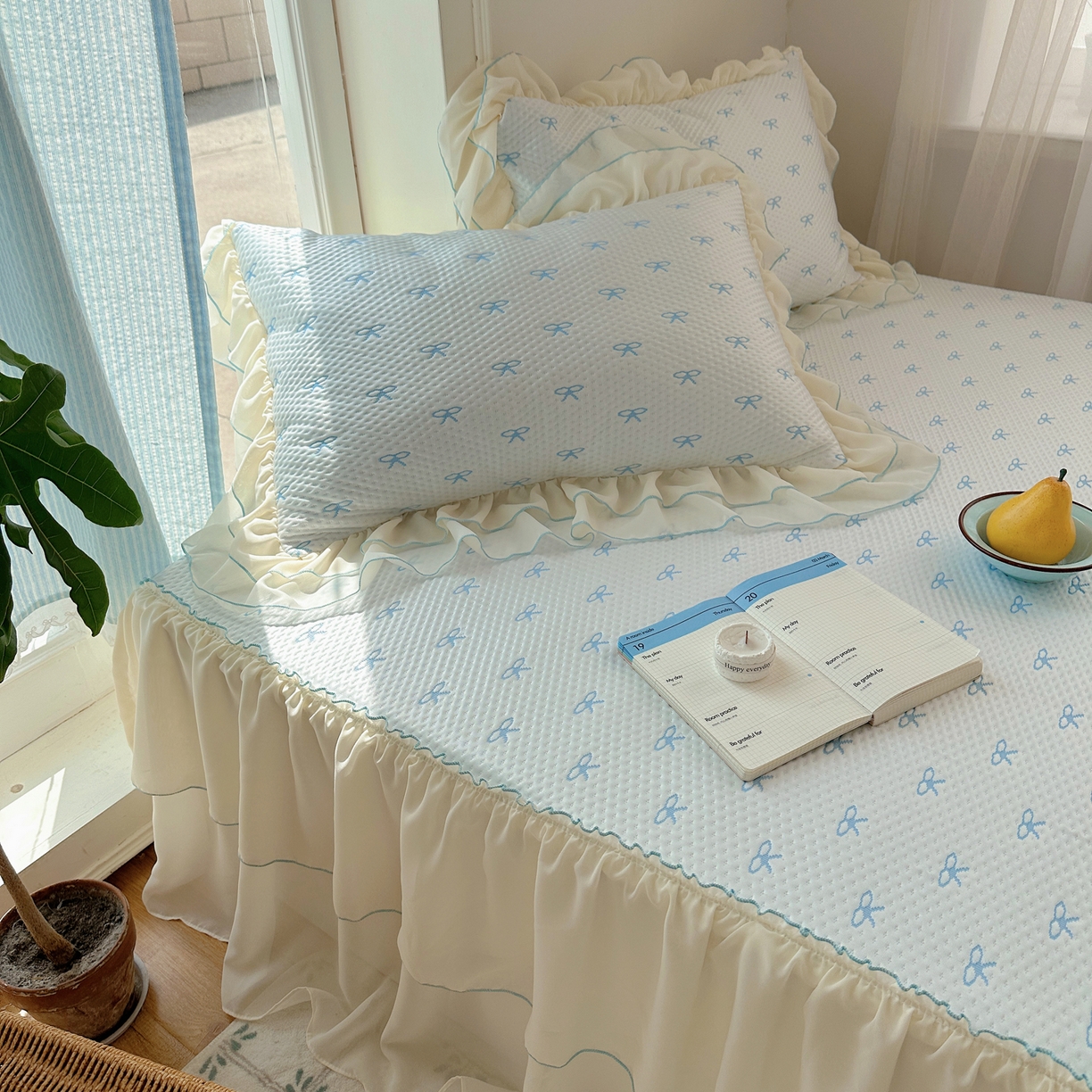 91家纺网 家纺一手货源 找家纺 山茶家居-原创设计（原山茶家纺） 2026新款pe果冻提花席凉席-芭蕾结语 芭蕾结语-蓝-床裙款