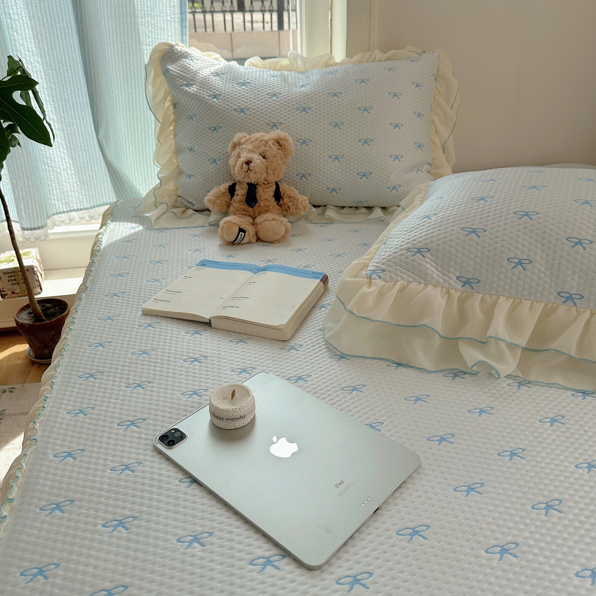 91家纺网 家纺一手货源 找家纺 山茶家居-原创设计（原山茶家纺） 2026新款pe果冻提花席凉席-芭蕾结语 芭蕾结语-蓝-床裙款