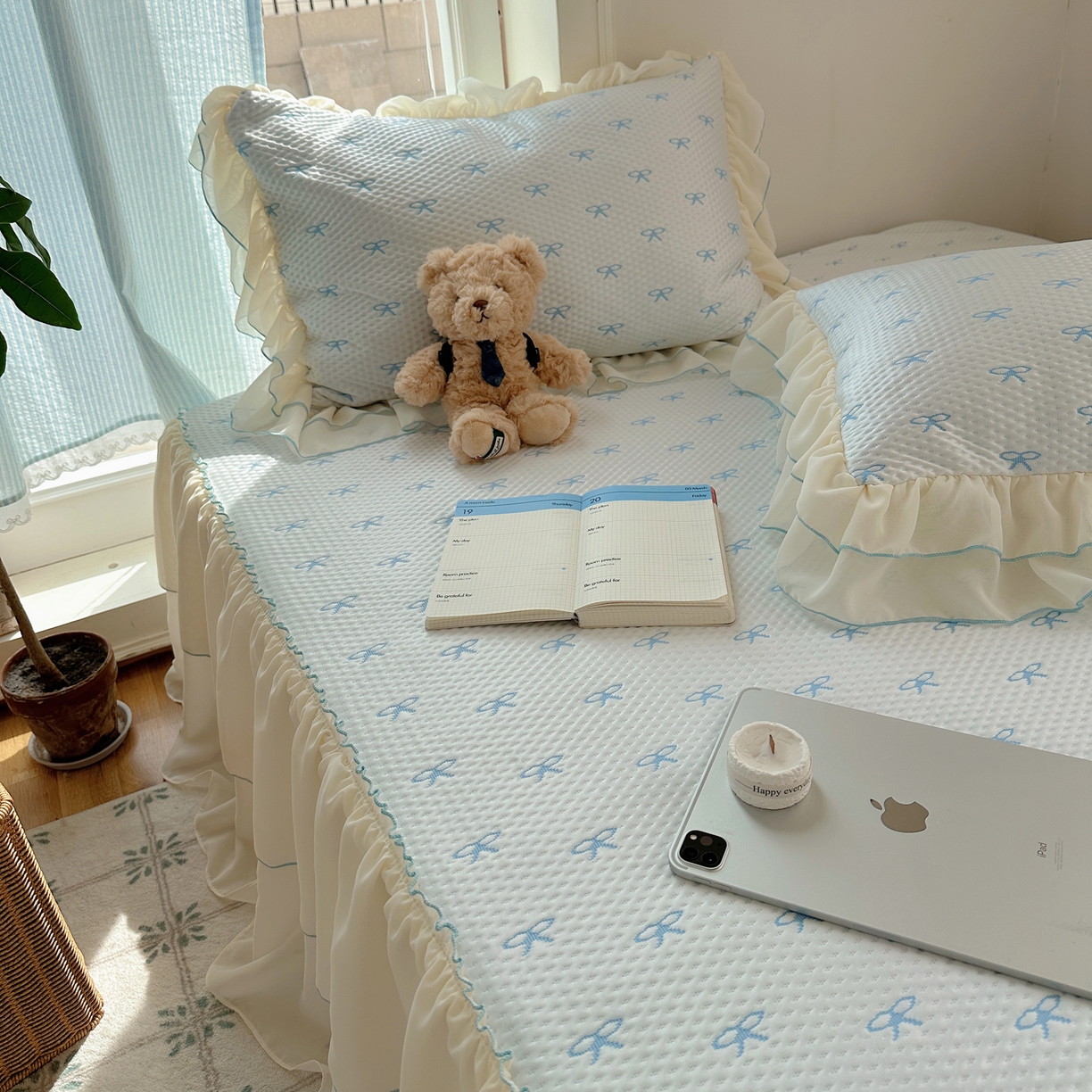 91家纺网 家纺一手货源 找家纺 山茶家居-原创设计（原山茶家纺） 2026新款pe果冻提花席凉席-芭蕾结语 芭蕾结语-蓝-床裙款