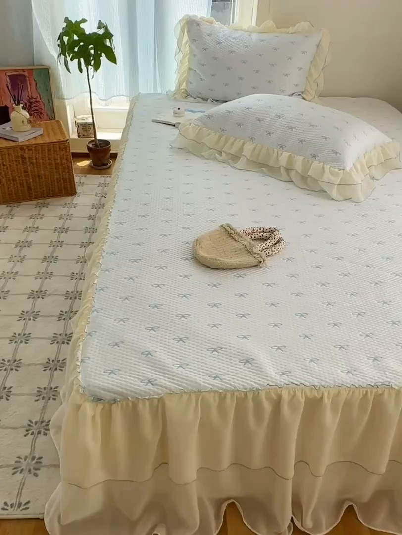 91家纺网 家纺一手货源 找家纺 山茶家居-原创设计（原山茶家纺） 2026新款pe果冻提花席凉席-芭蕾结语 芭蕾结语-蓝-床裙款