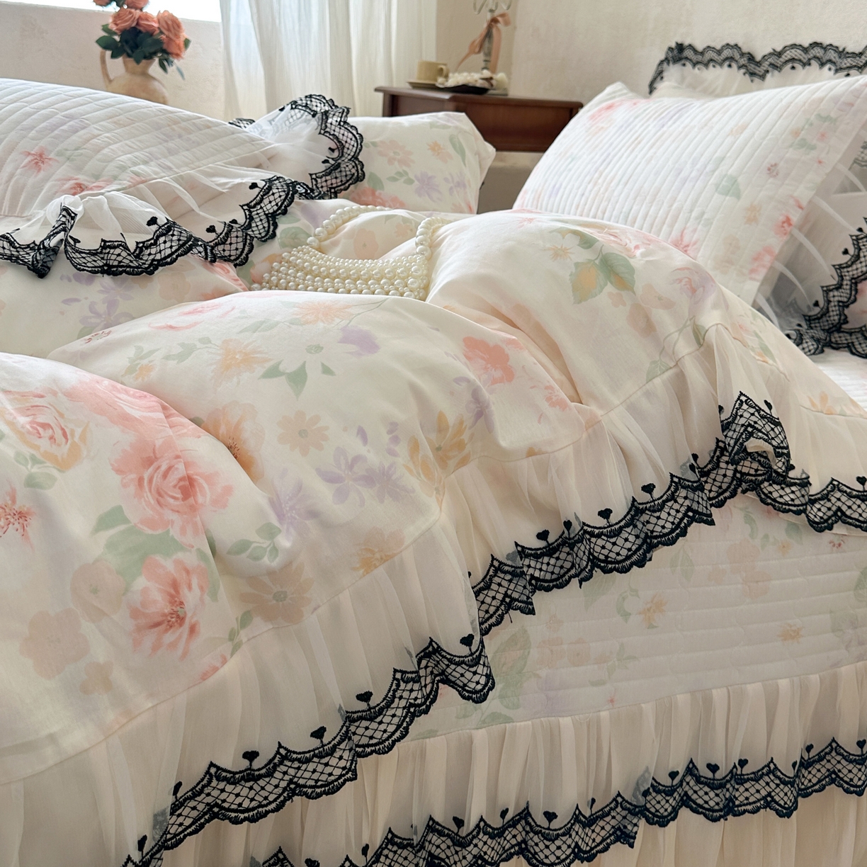 91家纺网 家纺一手货源 找家纺 恋尚 2026春夏新款全棉纯棉印花床盖四件套 四件套控价300起 巴黎清梦