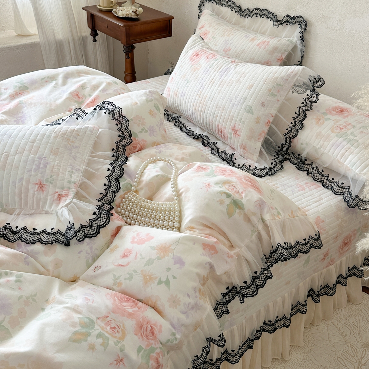 91家纺网 家纺一手货源 找家纺 恋尚 2026春夏新款全棉纯棉印花床盖四件套 四件套控价300起 巴黎清梦